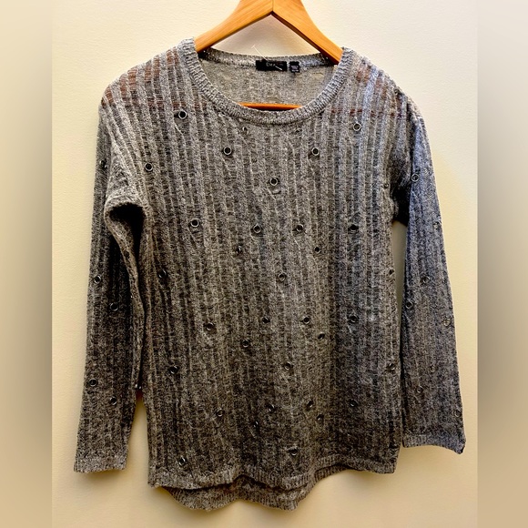Dex sweater with silver accents - Picture 1 of 2